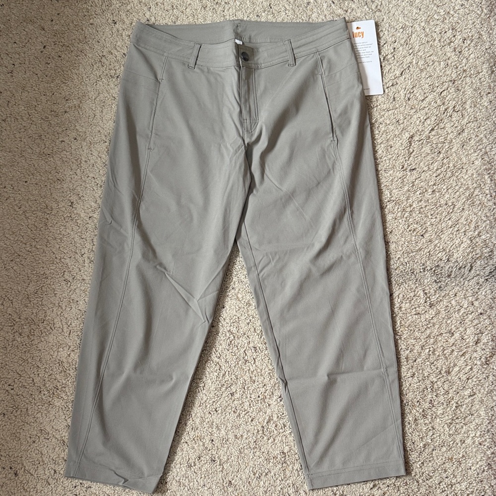 Lucy Women's Gray Capris